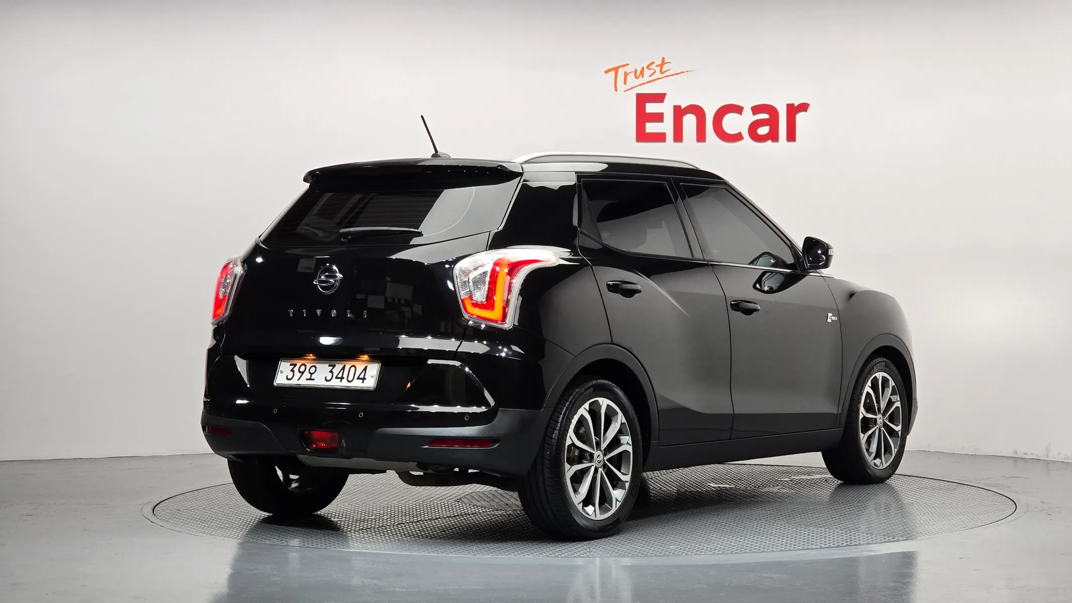 KG Mobility Tivoli LX 4WD 2017 2/31