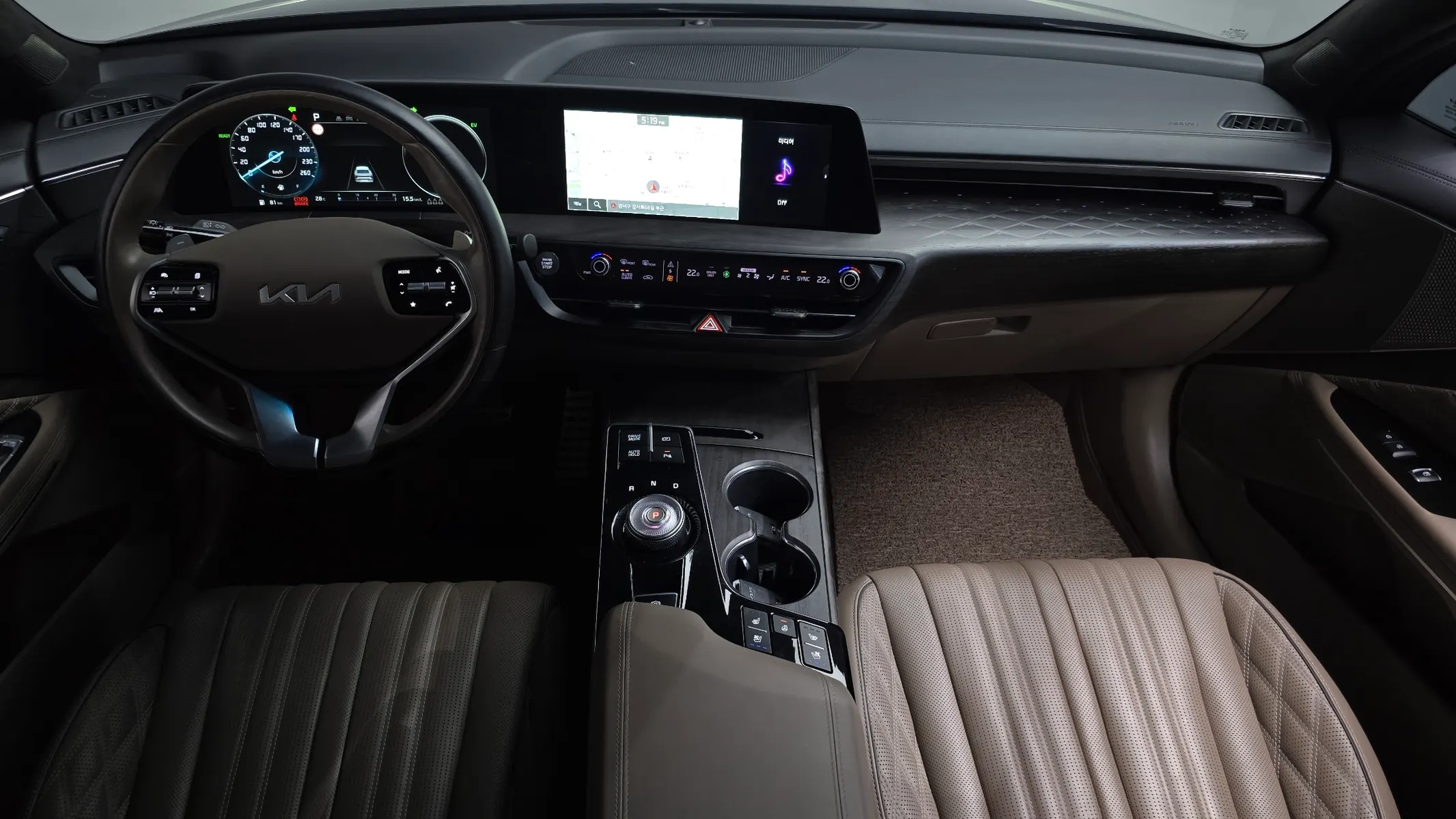 Kia K8 2022 4/5