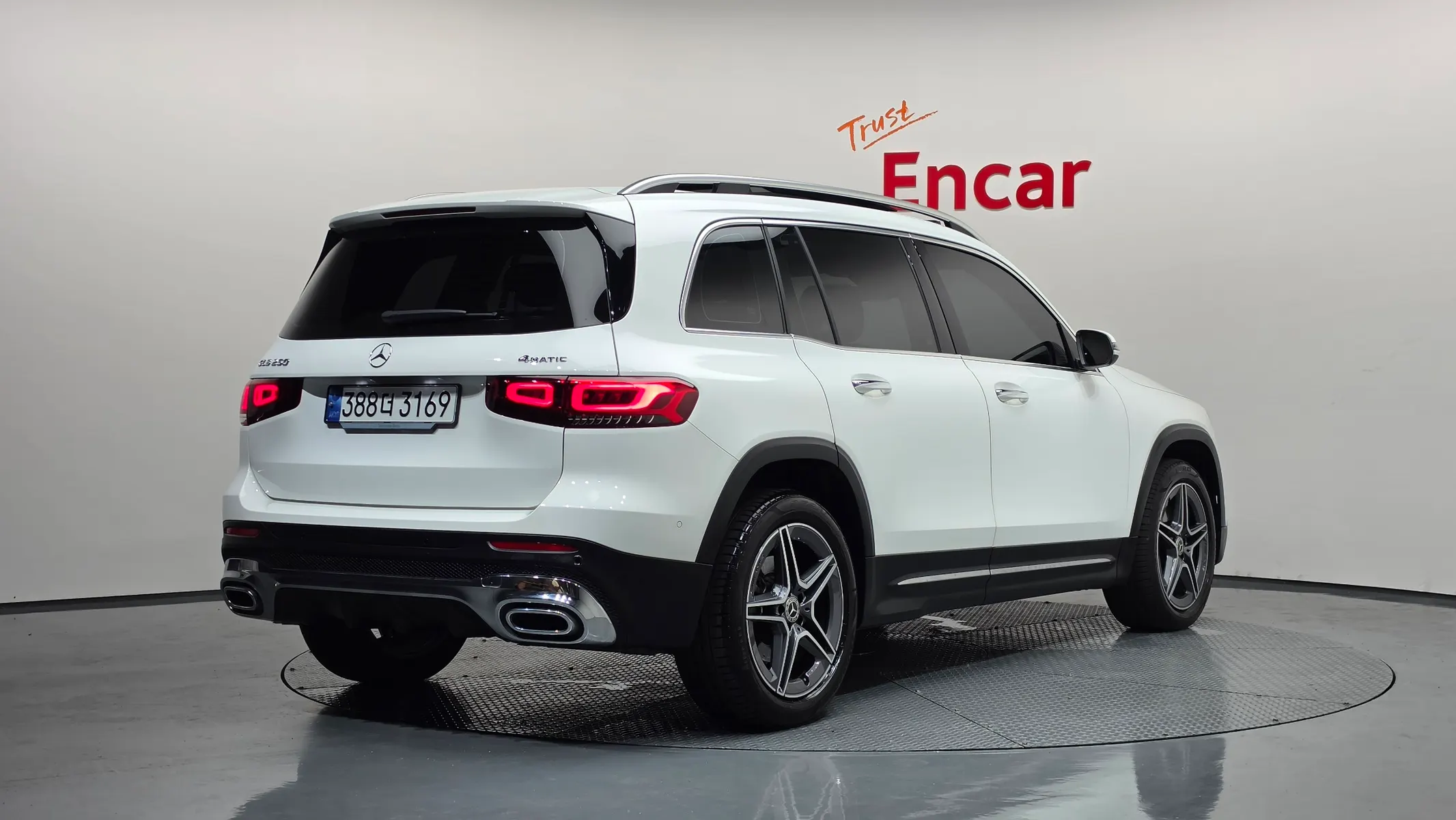 Mercedes-Benz GLB-Class X247 GLB250 4MATIC 2023 2/34
