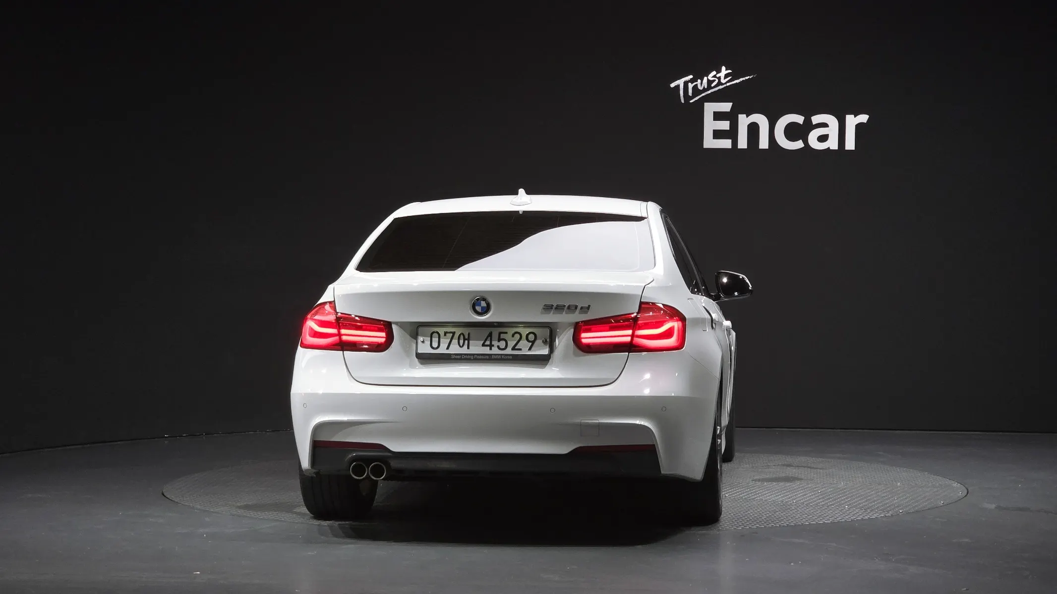 BMW 3 Series (F30) 320d M 2018 3/32