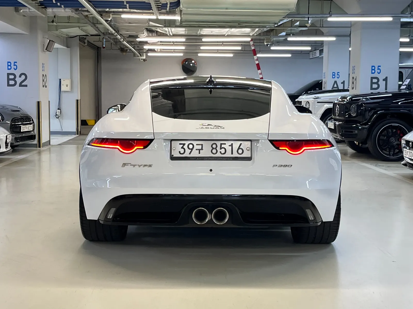 Jaguar F-TYPE P380 R- 2018 4/5