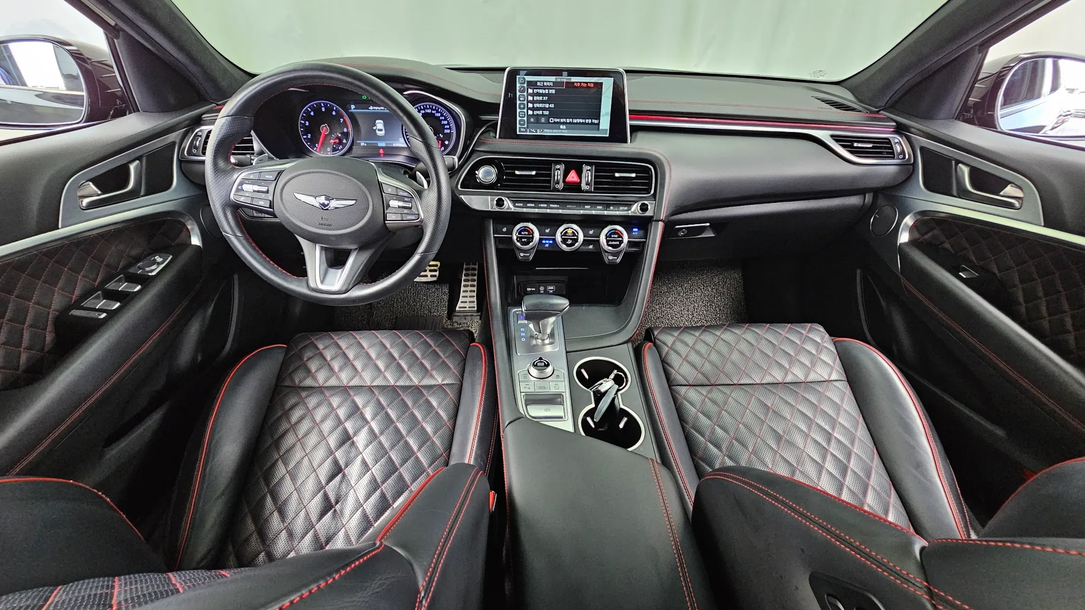 Genesis G70 2.0T 2018 4/5