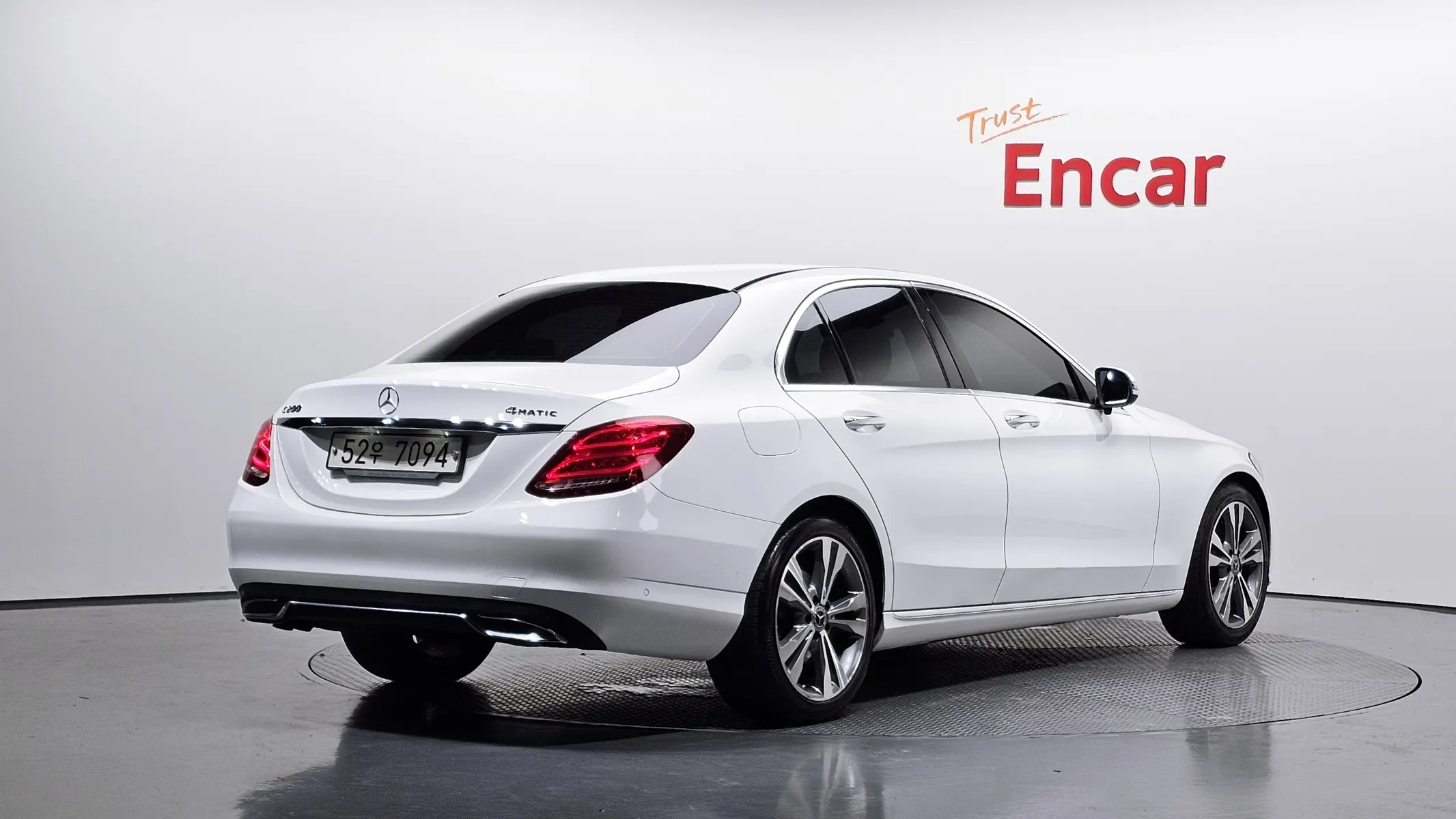 Mercedes-Benz C-Class W205 C200 2018 2/21