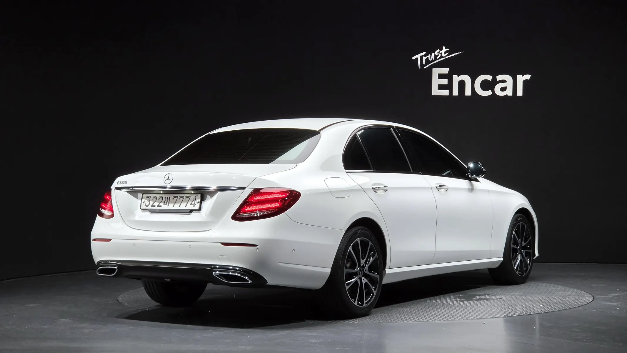 Mercedes-Benz E-Class W213 E250 2020 2/33
