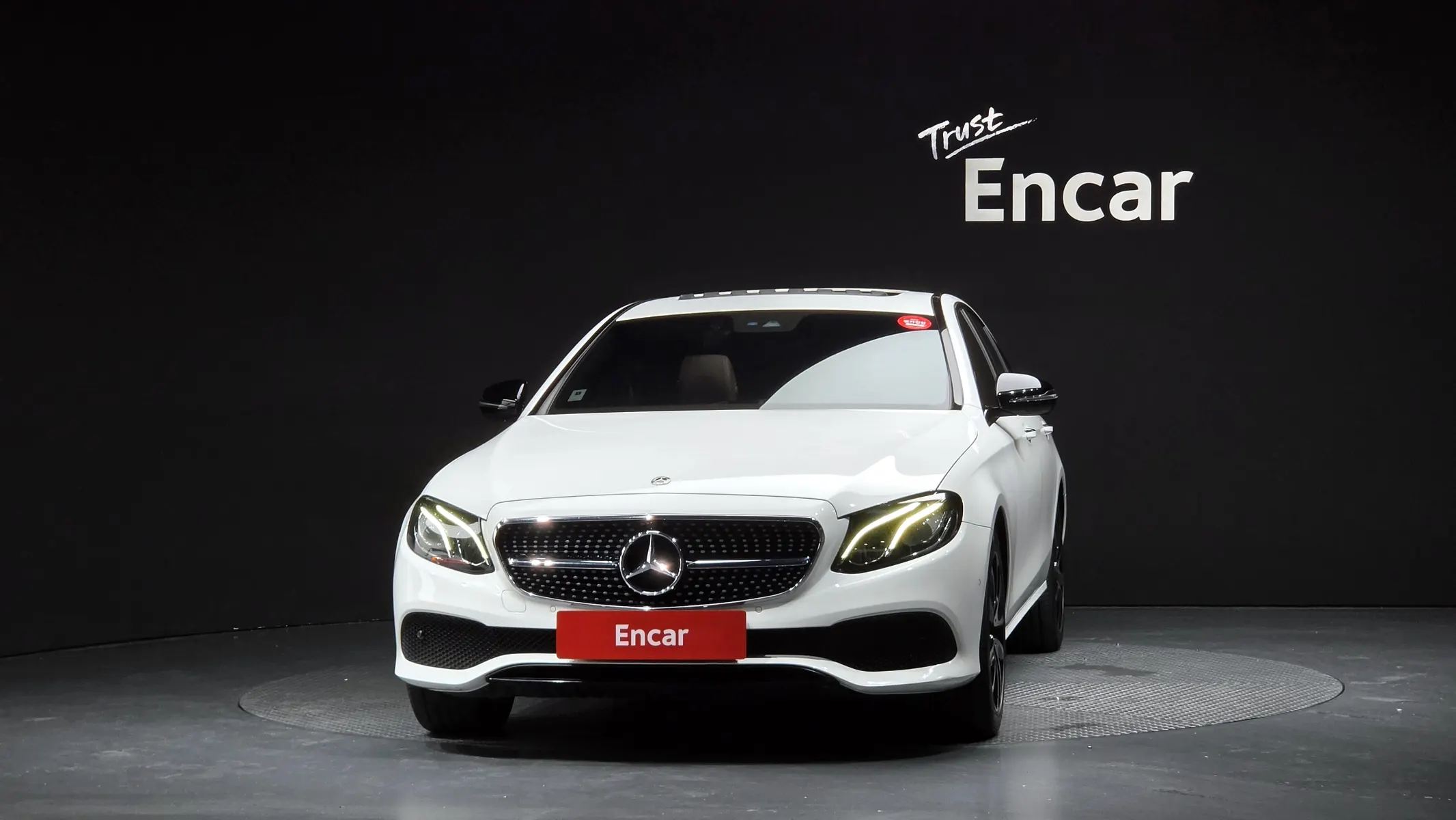 Mercedes-Benz E-Class W213 E250 2020 3/33