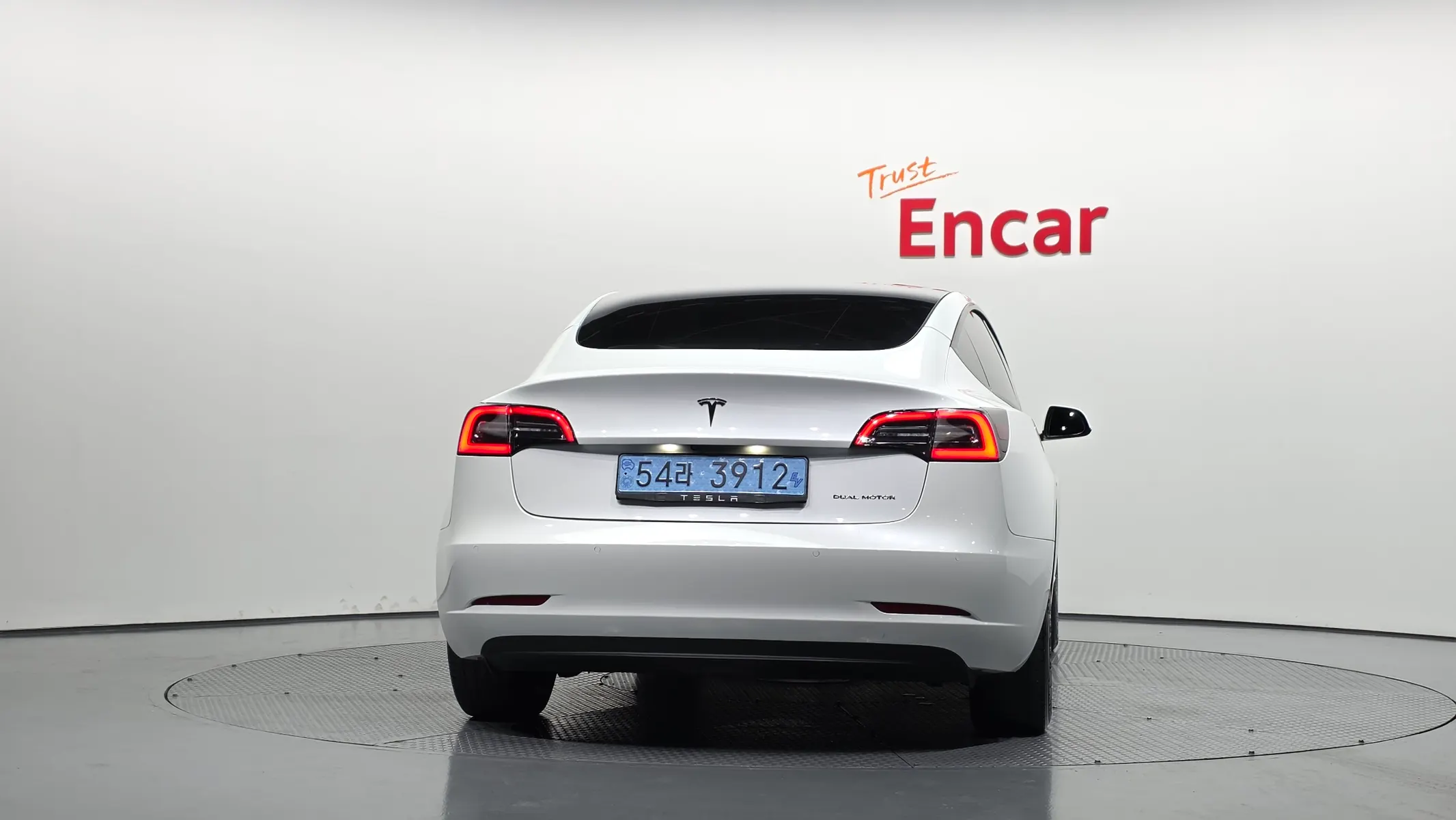 Tesla 3 AWD 2022 3/5