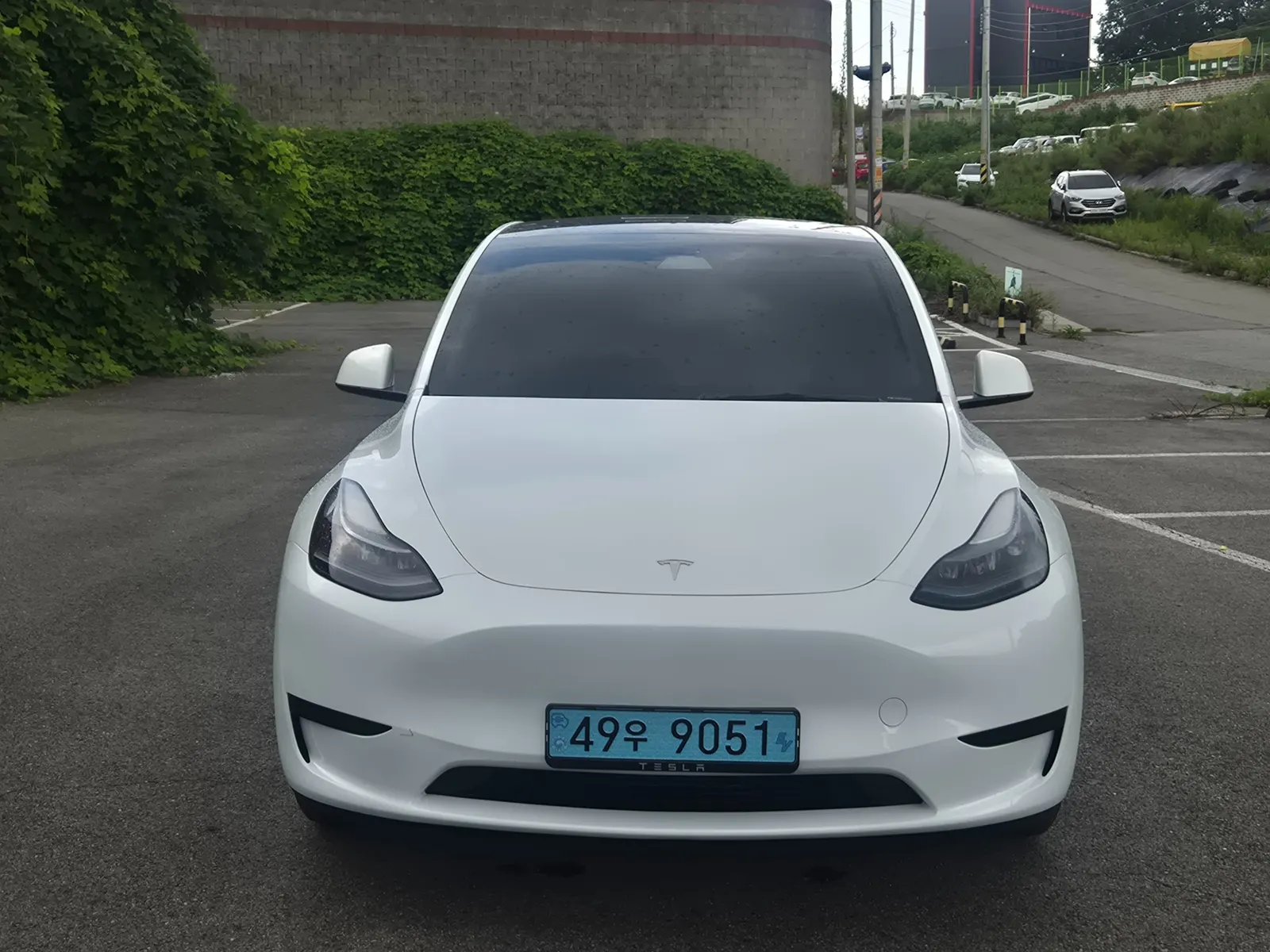 Tesla Y RWD 2024 2/5