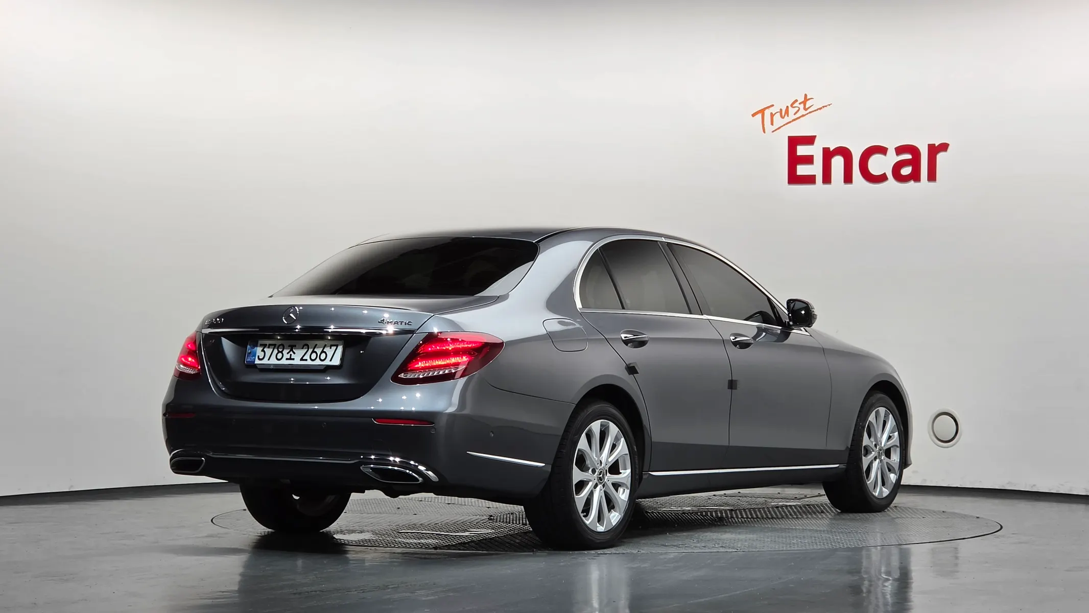Mercedes-Benz E-Class W213 E300 4MATIC 2020 2/21
