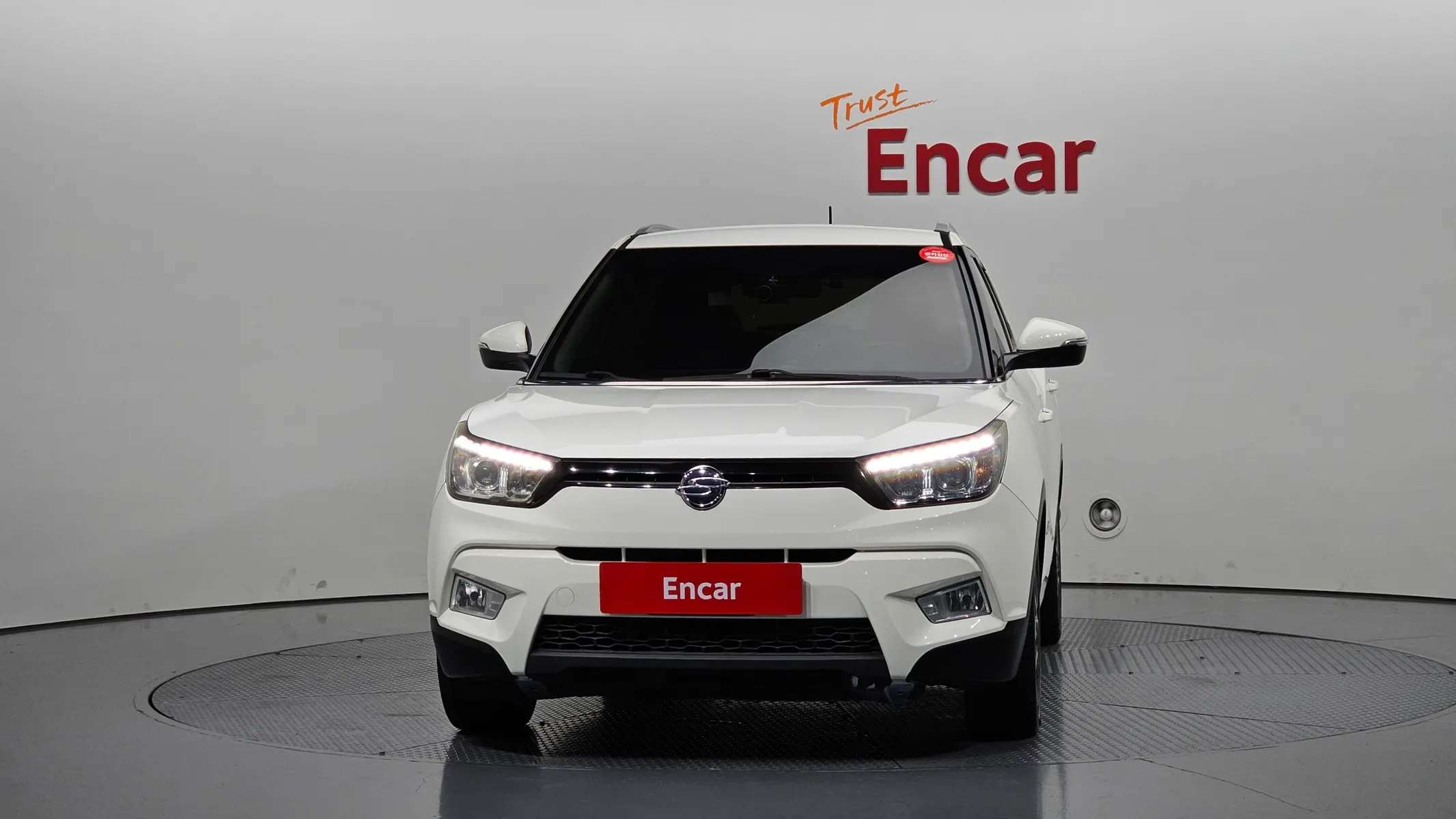 KG Mobility Tivoli VX 2WD 2016 3/33
