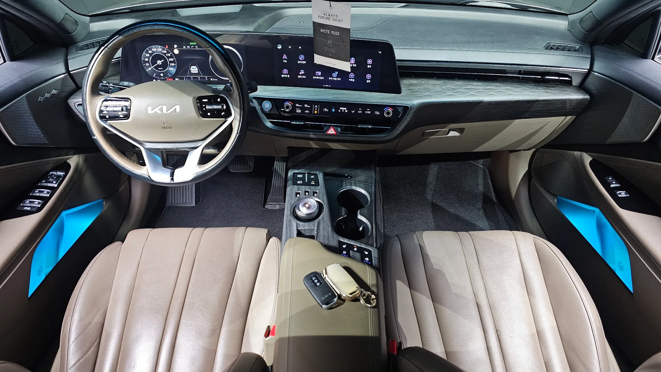 Kia K8 3.5 2WD 2021 4/5