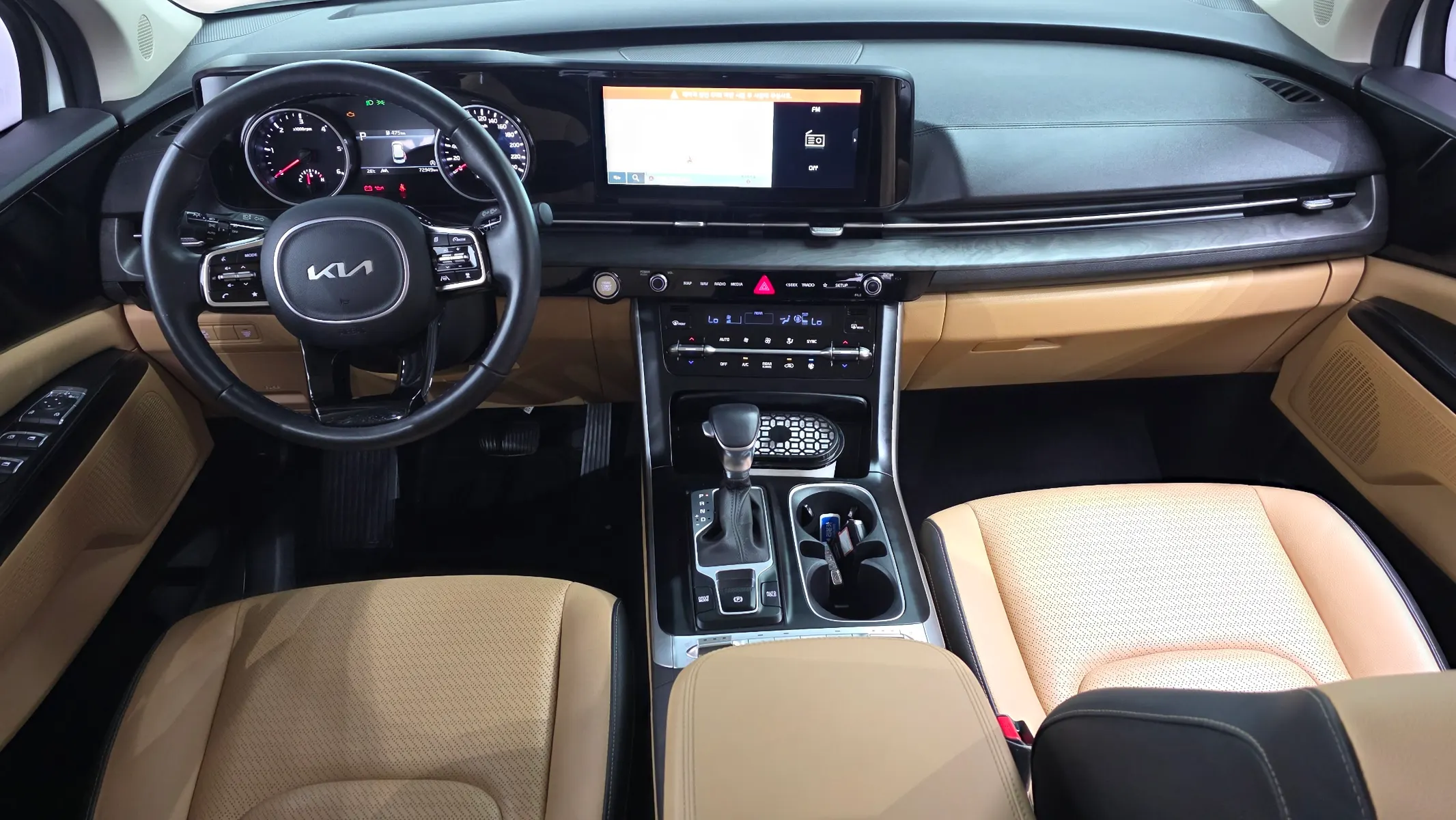 Kia Carnival 9 2022 4/5