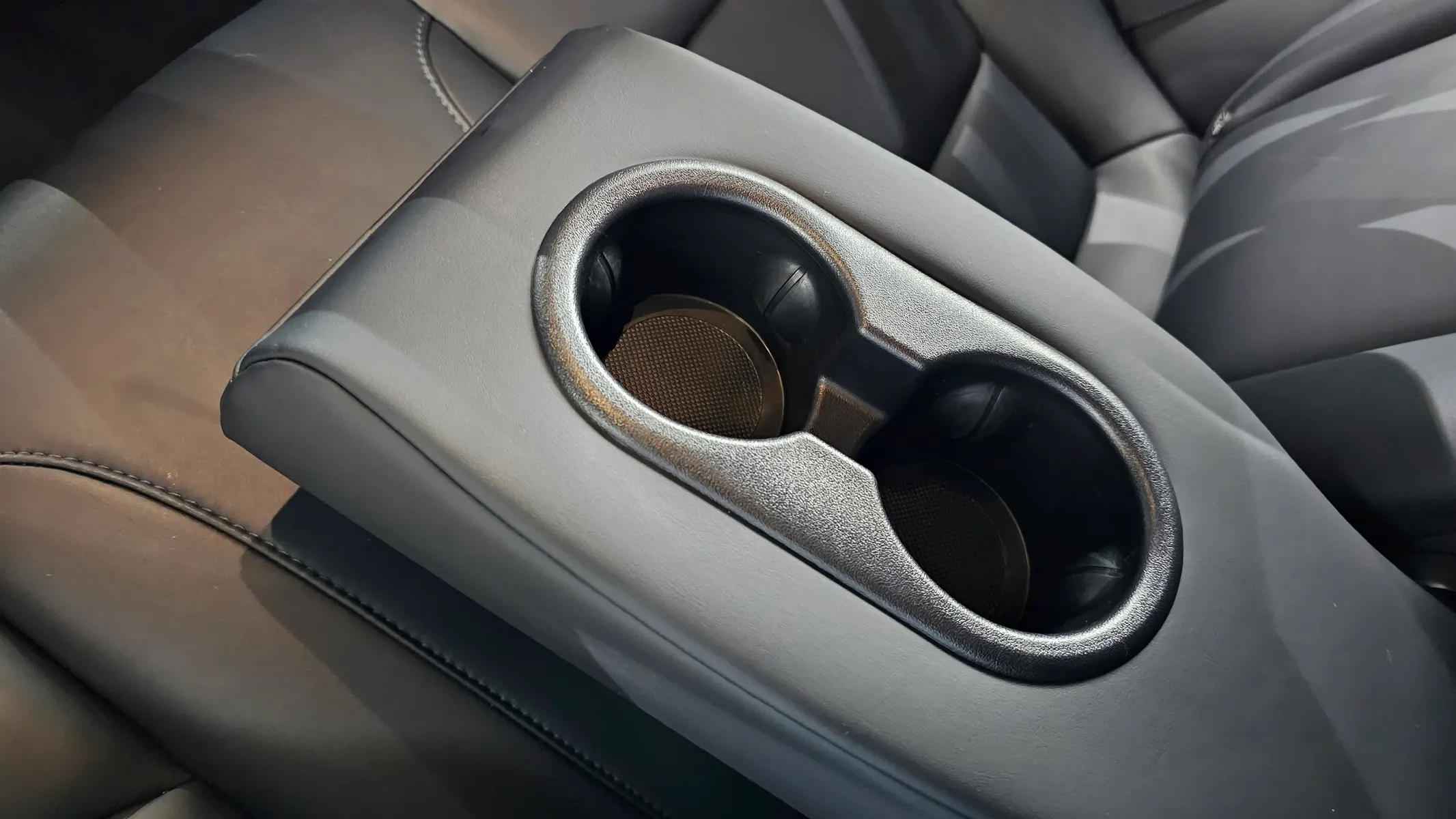 Tesla 3 AWD 2022 34/35