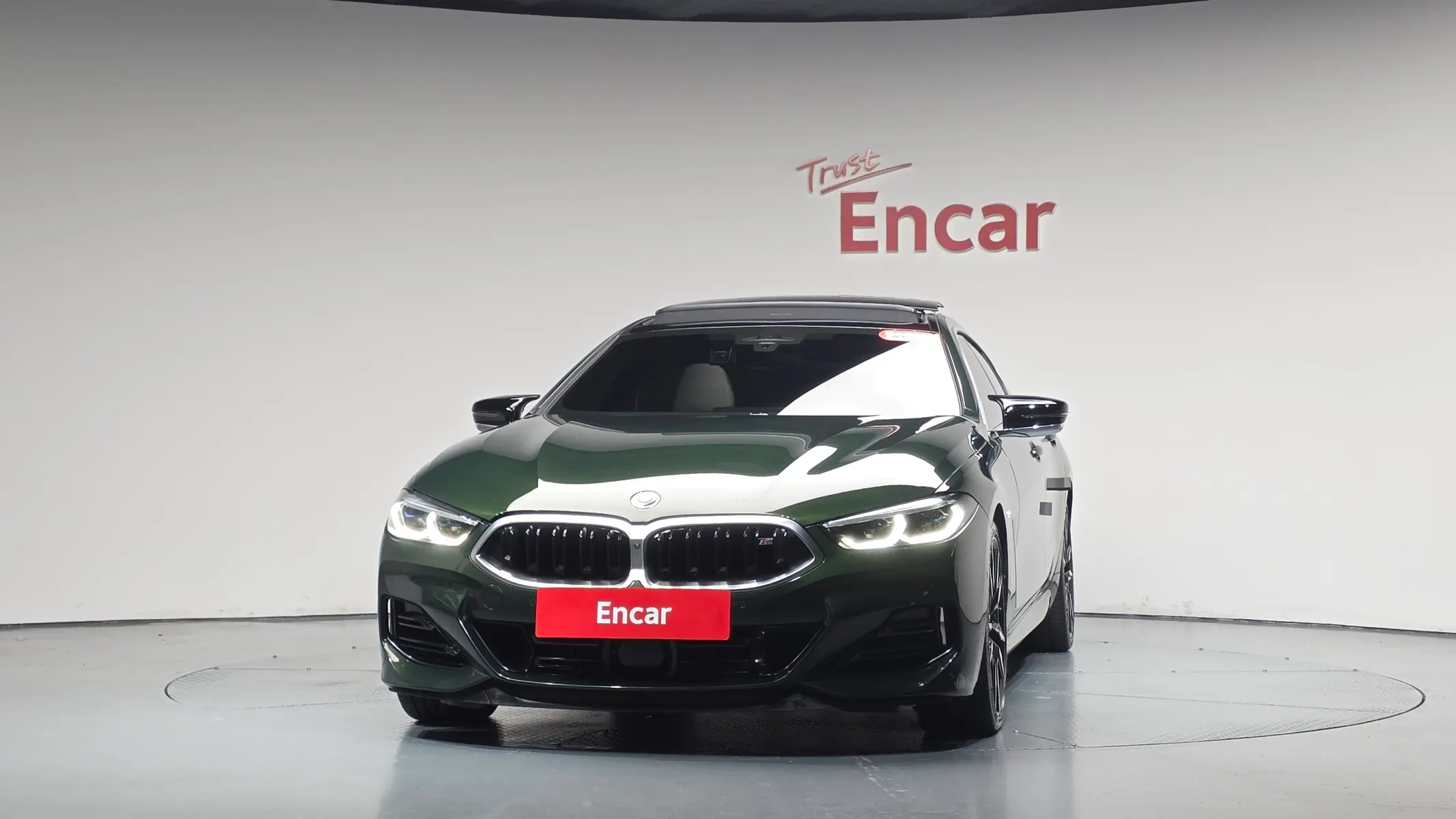 BMW 8 Series (G15) M850i xDrive 2022 2/38