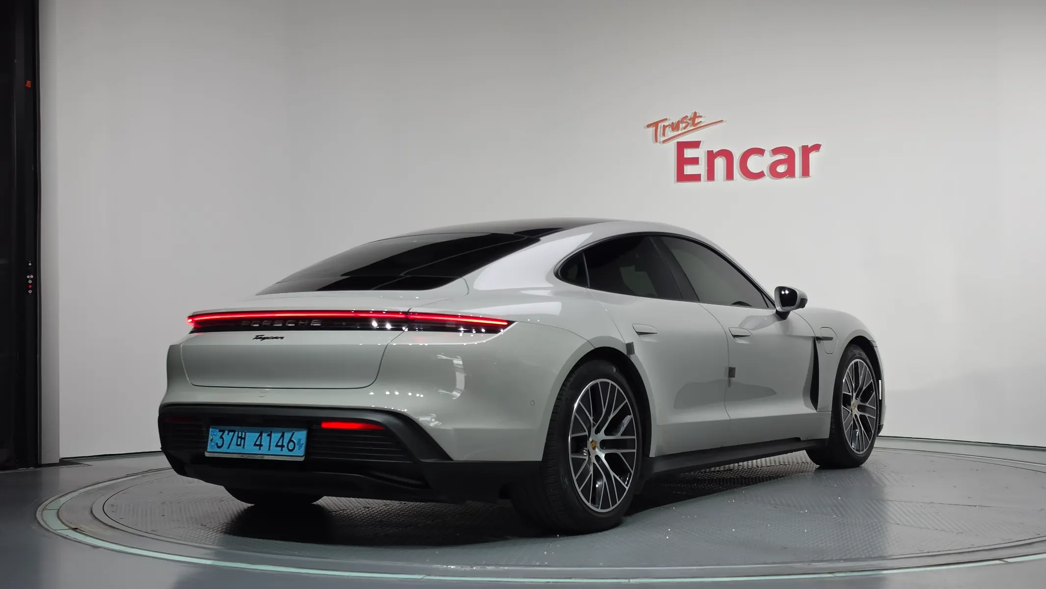 Porsche 타이칸 2024 2/36