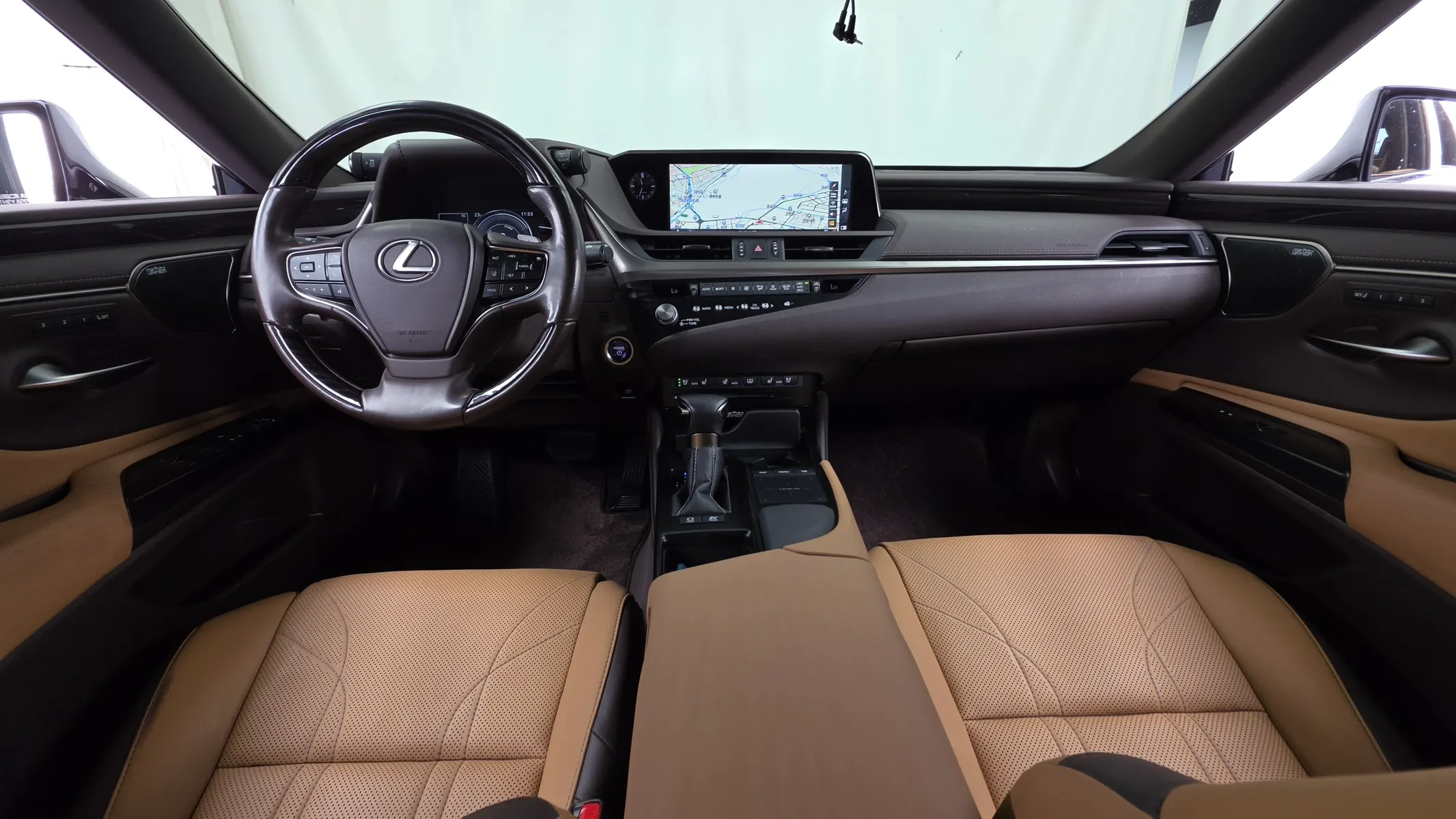 Lexus ES300h 7 2021 4/5
