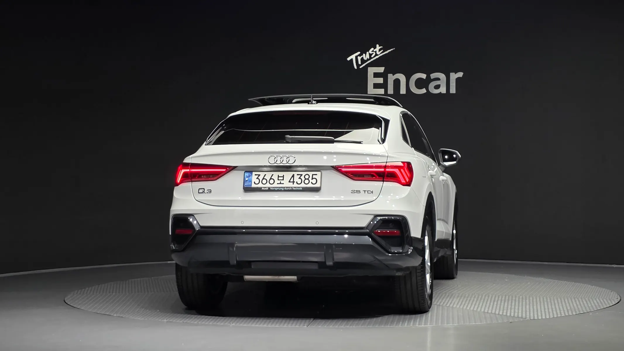 Audi Q3 (F3) 35 TDI 2022 3/33