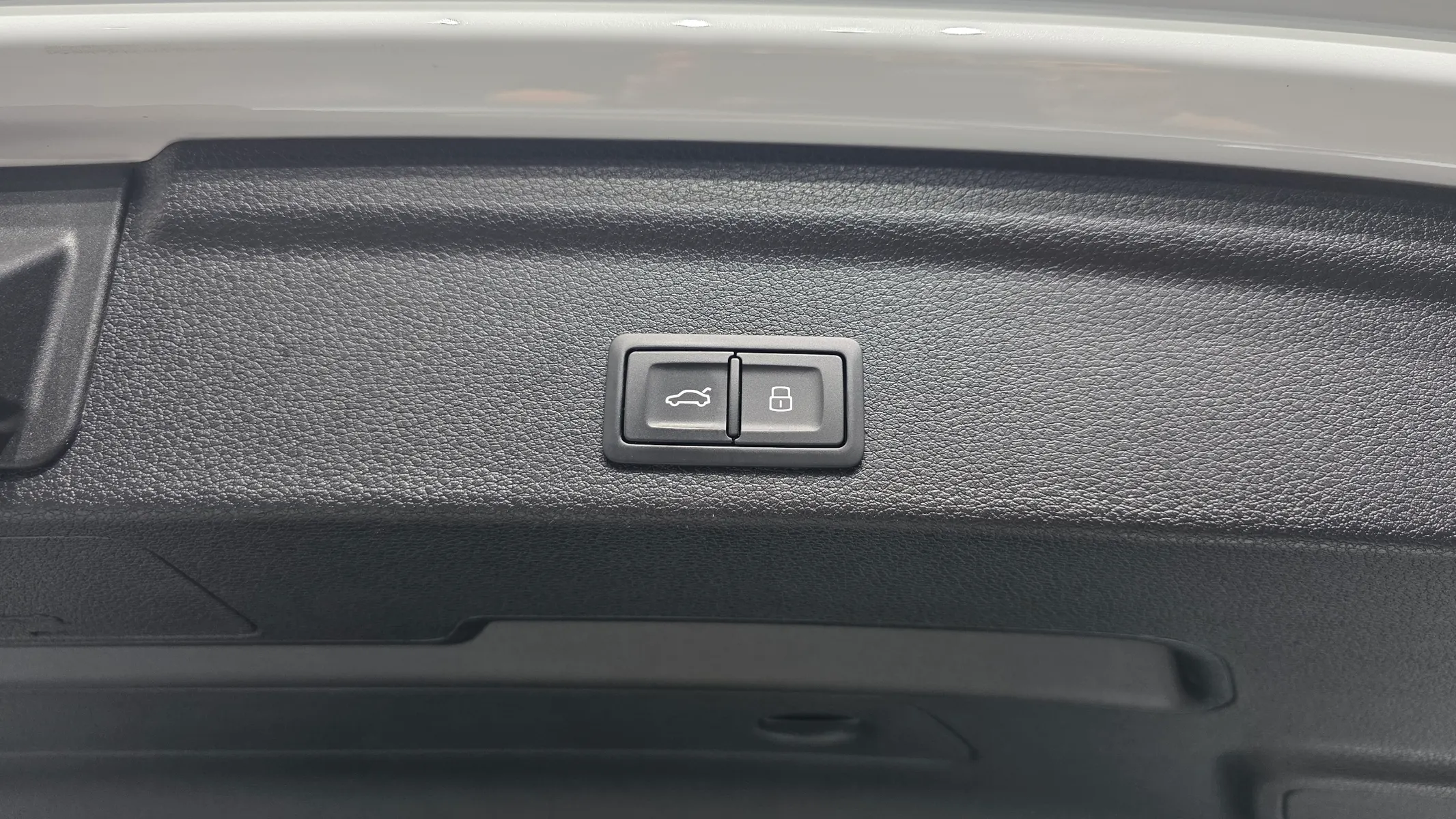 Audi Q3 (F3) 35 TDI 2022 32/33
