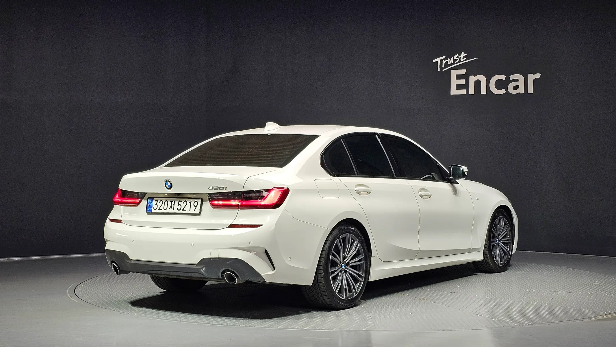 BMW 3 Series (G20) 320i M 2020 2/34