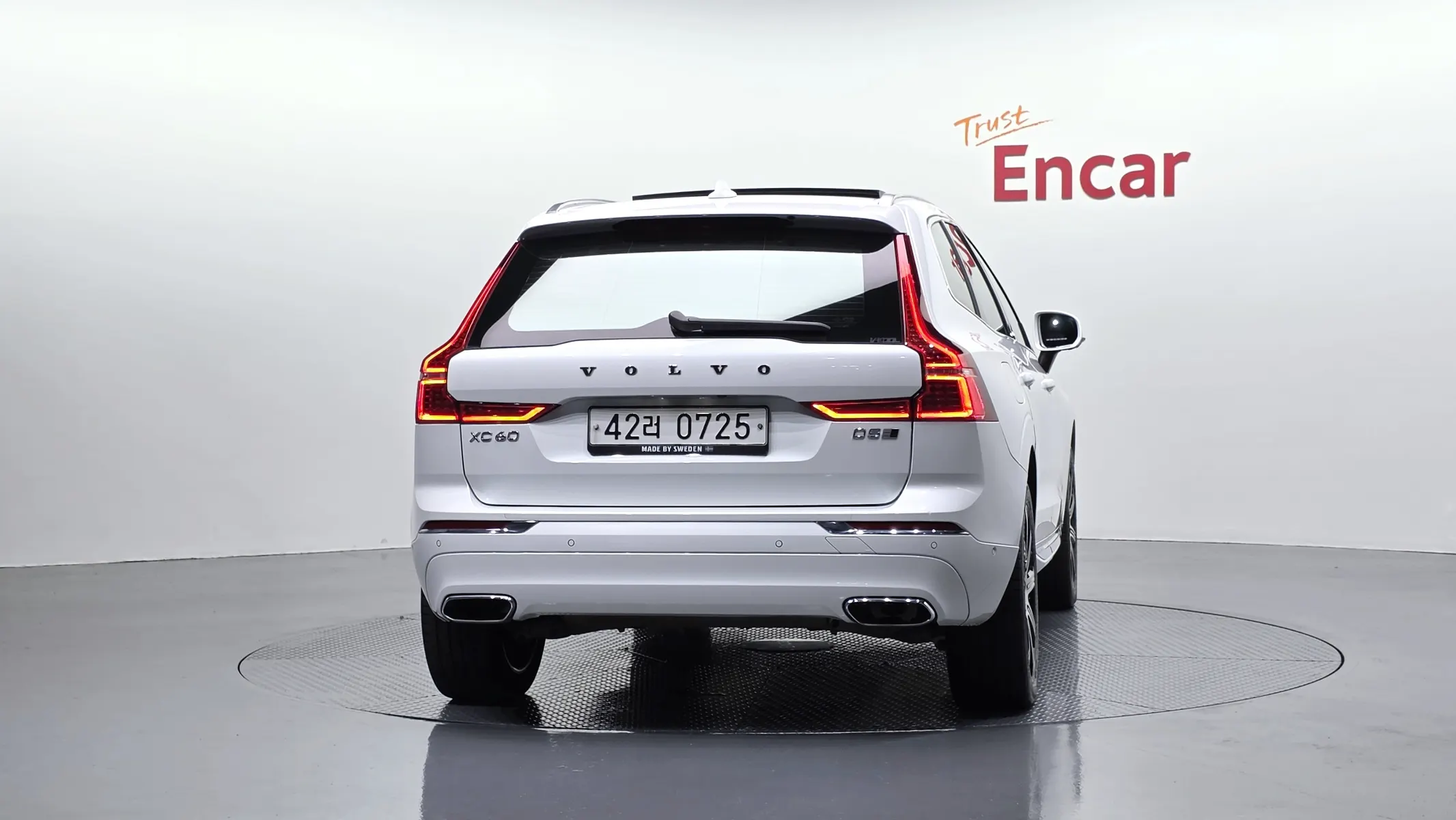 Volvo XC60 2 D5 2019 3/5