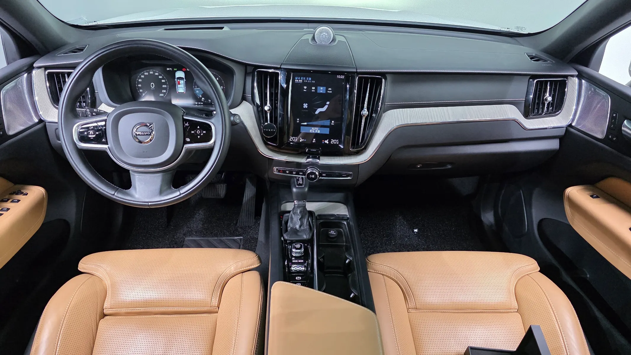 Volvo XC60 2 D5 2019 4/5