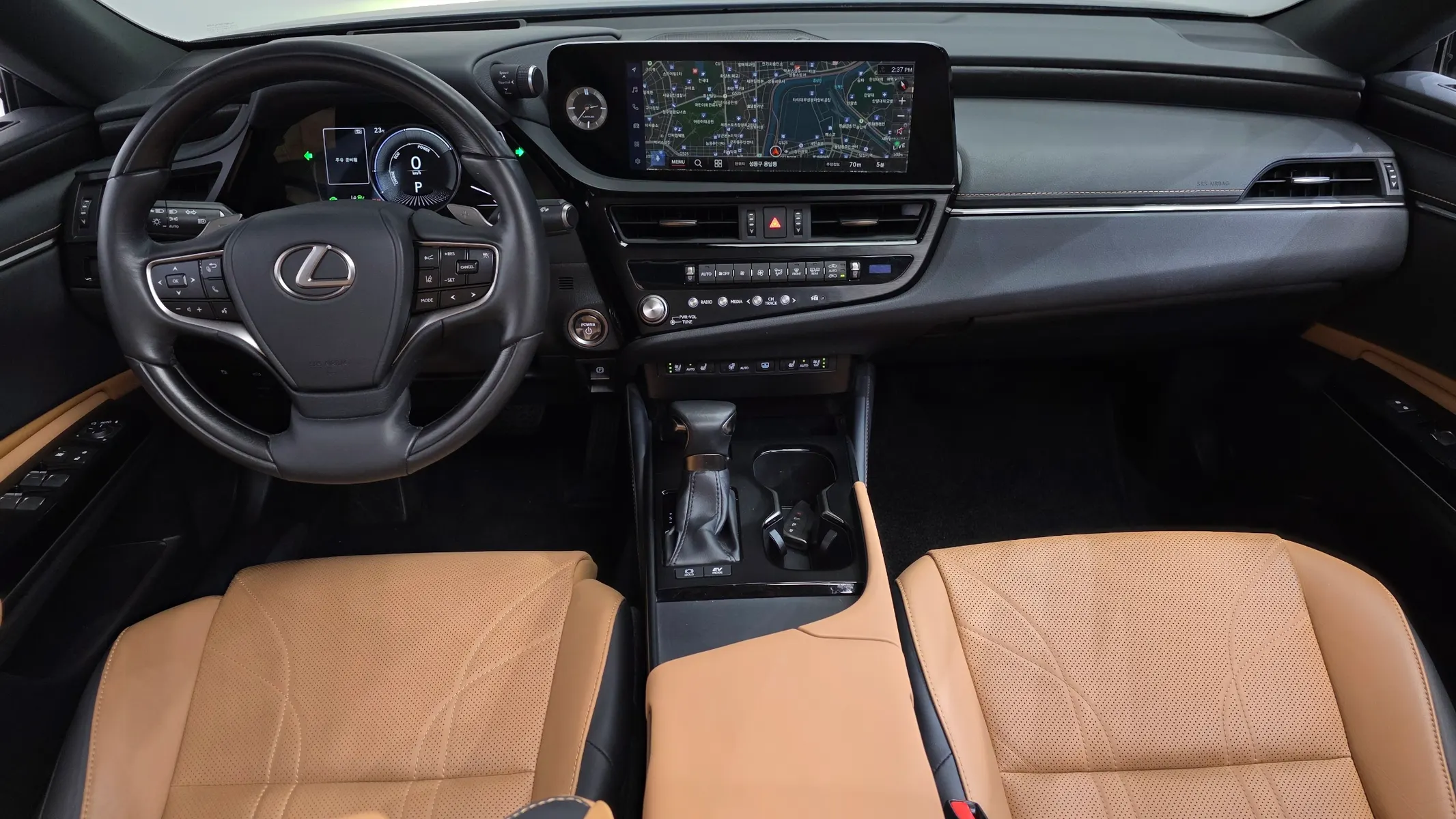 Lexus ES300h 7 2023 4/5