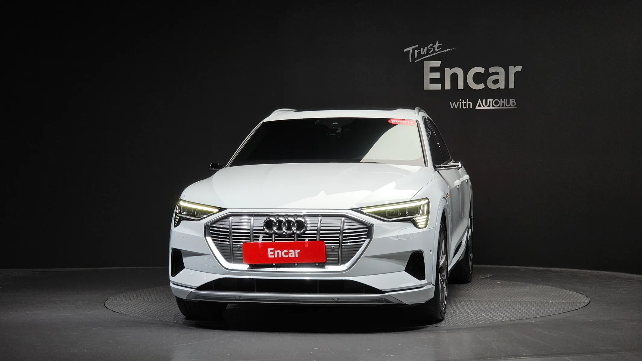 Audi e- 55 2022 2/33