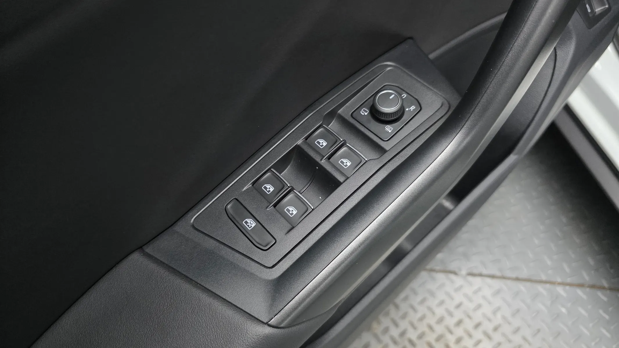 Volkswagen 티록 2.0 TDI 2021 32/33
