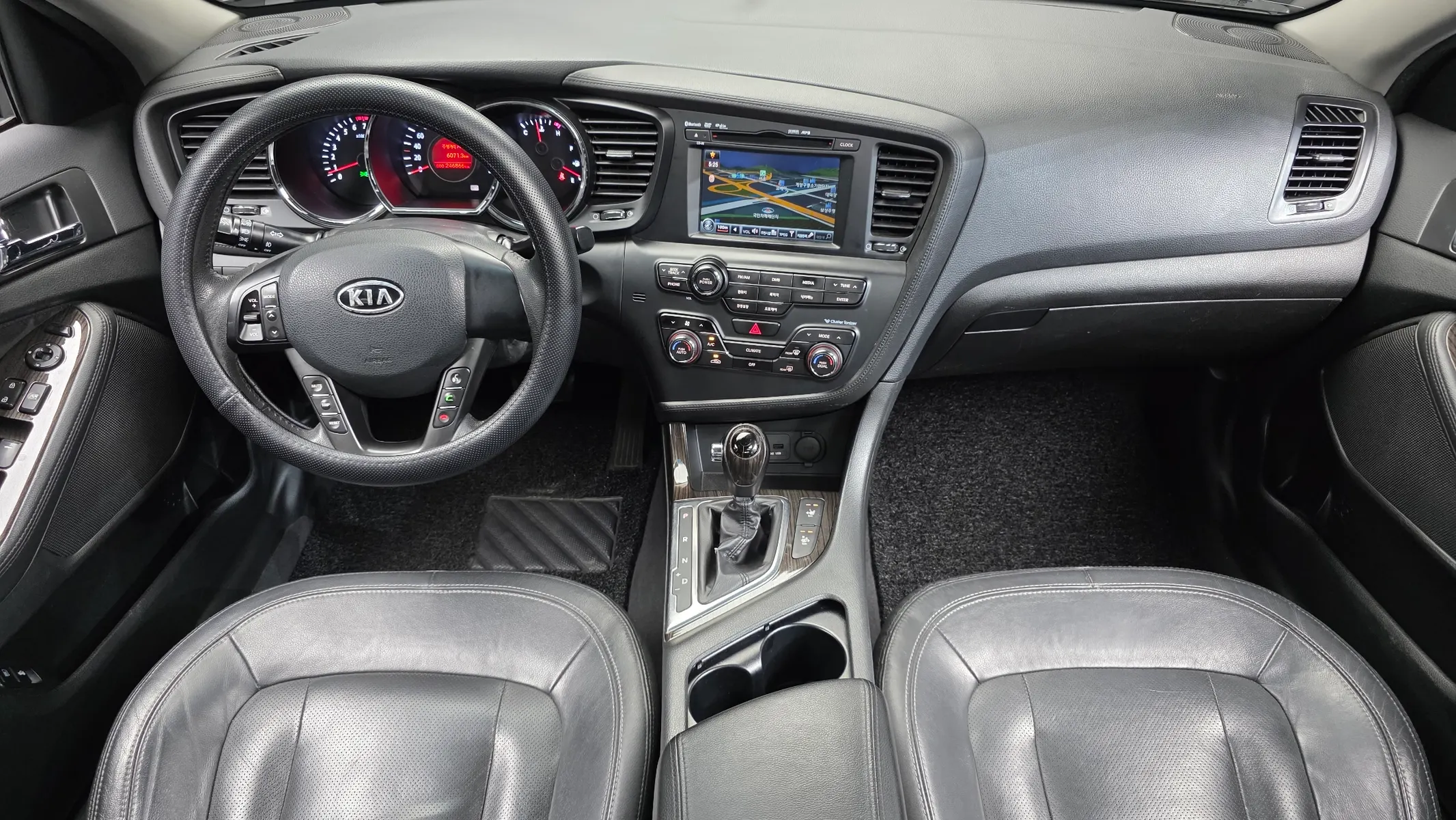 Kia K5 LPI 2010 4/5