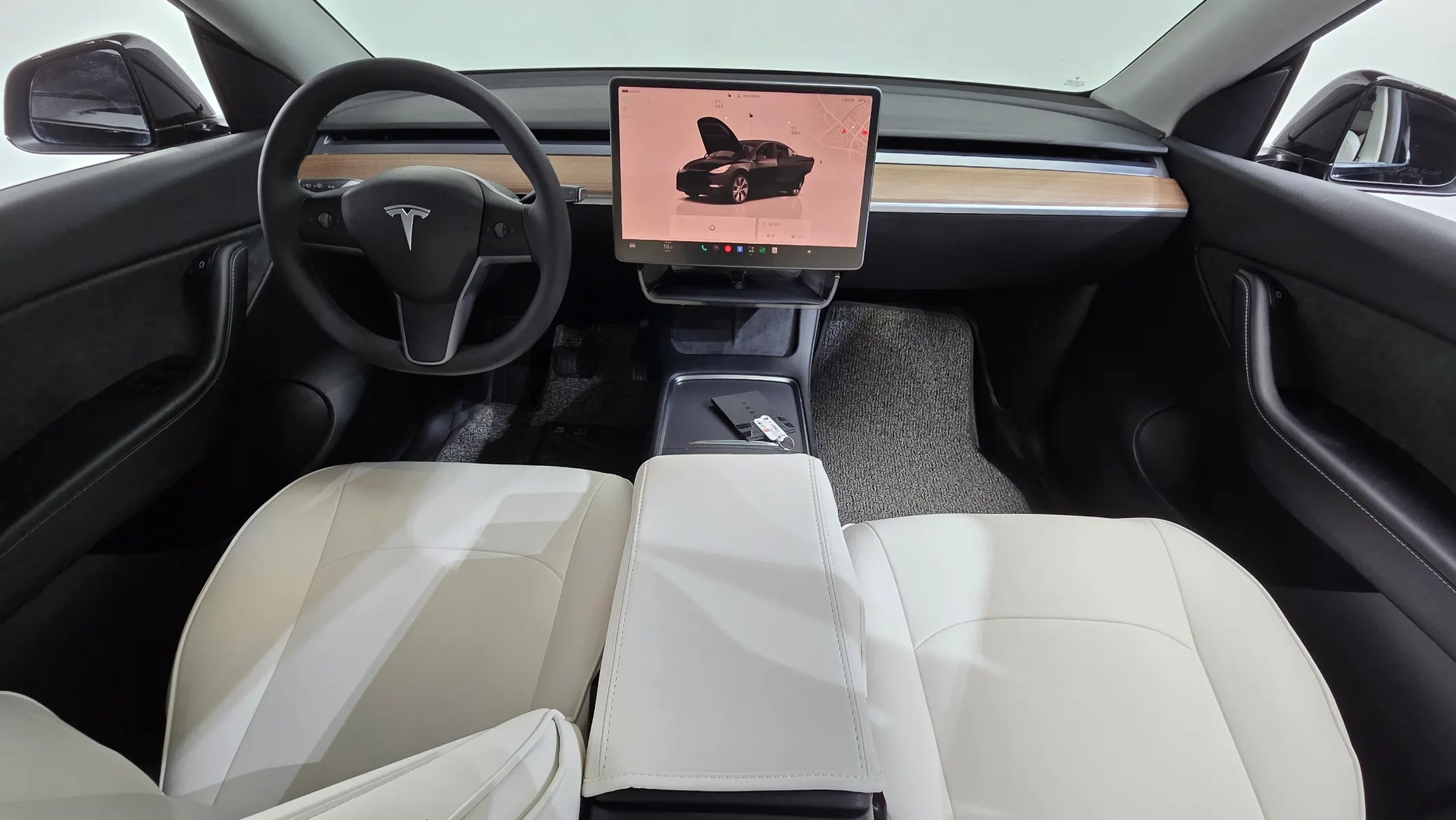 Tesla Y AWD 2022 4/5