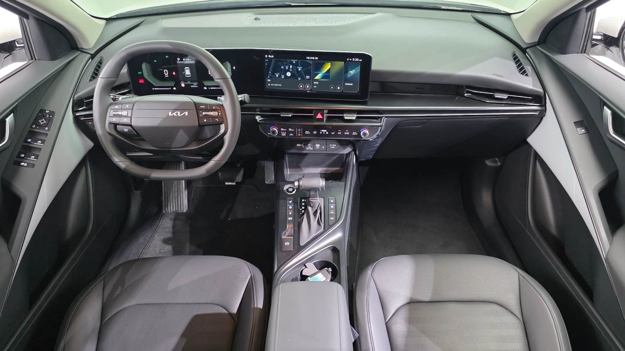 Kia 2 2026 4/5