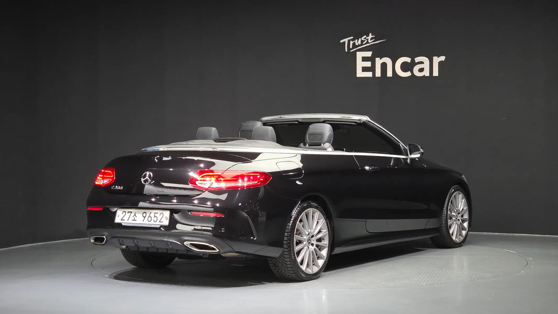 Mercedes-Benz C-Class W205 C200 2018 2/36
