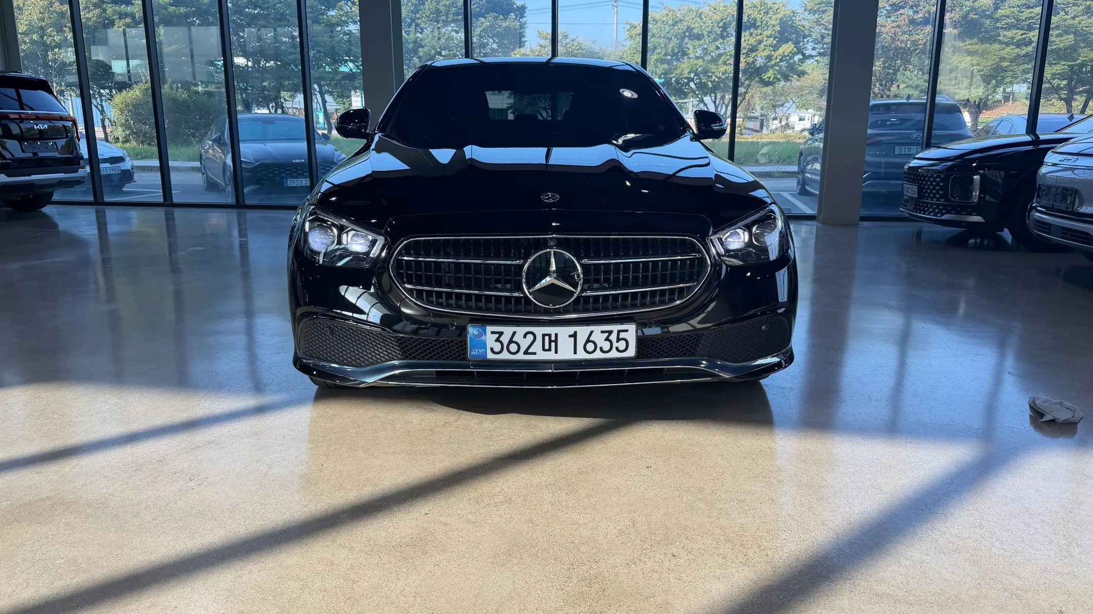 Mercedes-Benz E-Class W213 E350 4MATIC 2022 3/21