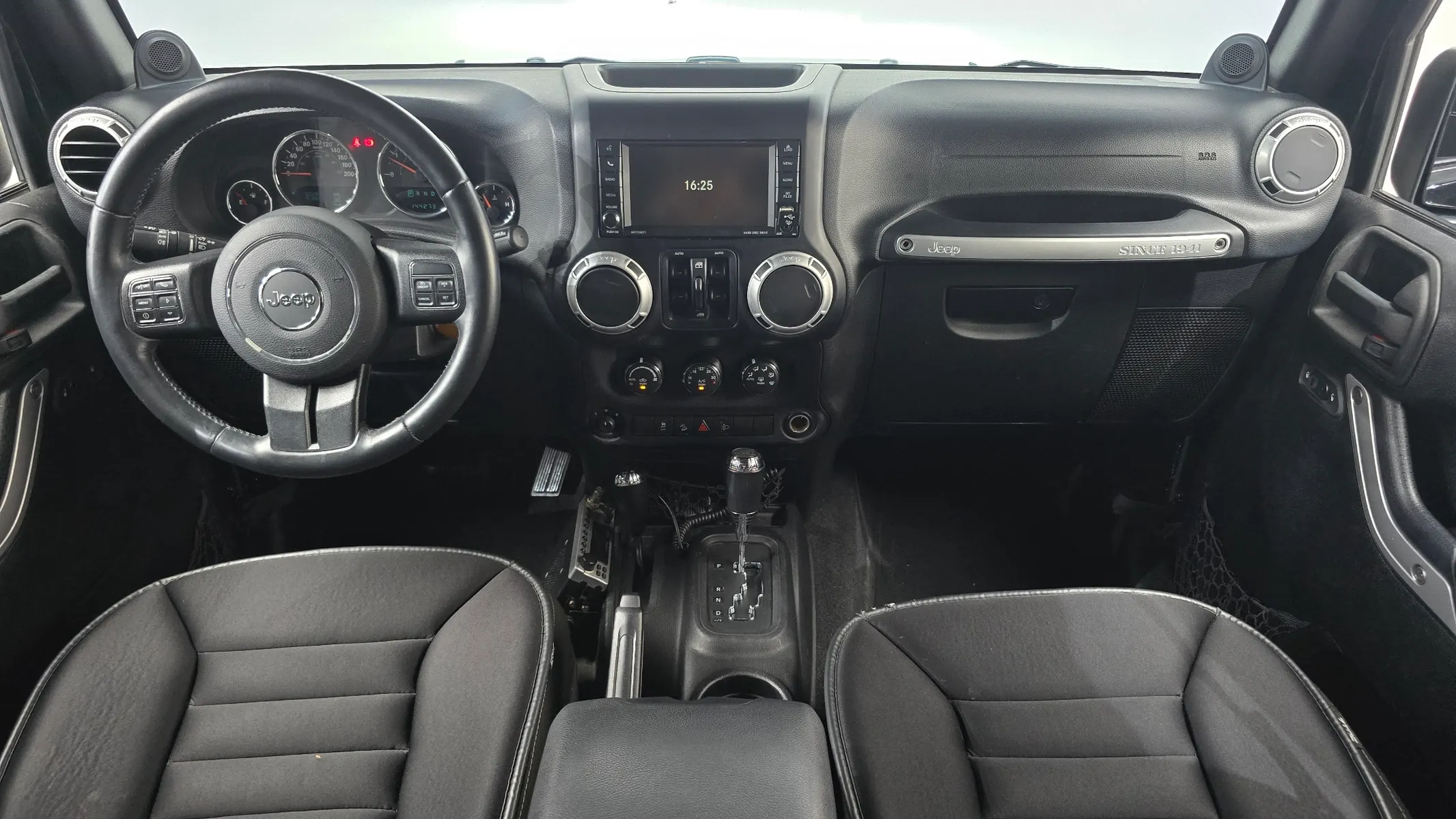 Jeep (JK) 2.8 4 2014 4/5