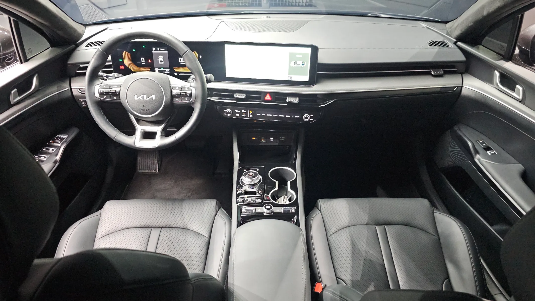 Kia K5 3 2026 4/5