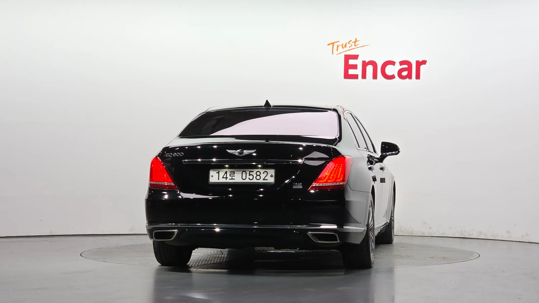 Genesis EQ900 3.8 GDI AWD 2016 3/5