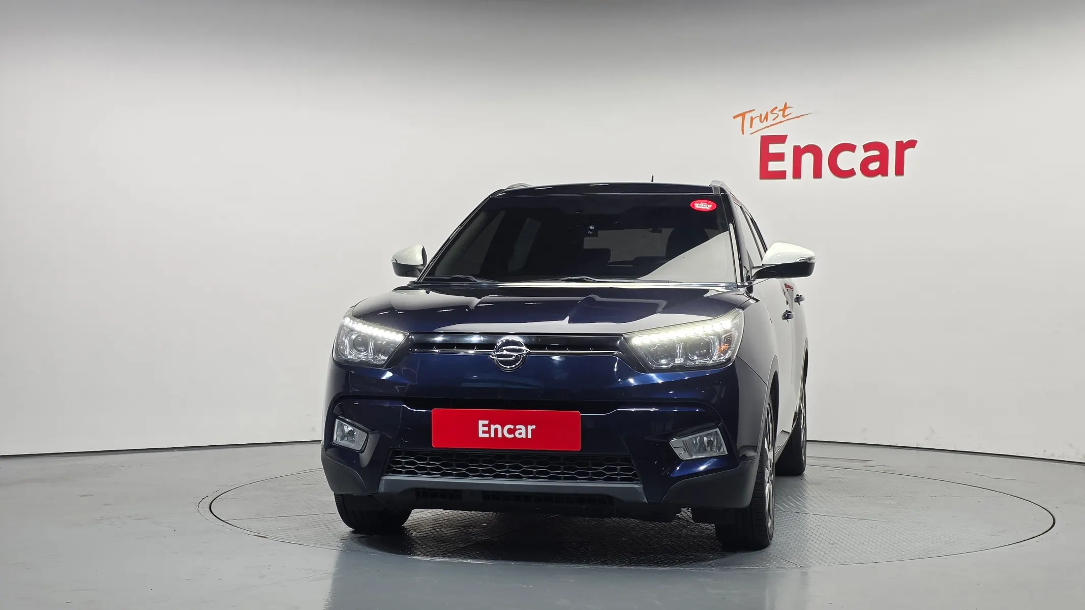 KG Mobility Tivoli LX 2WD 2015 2/5