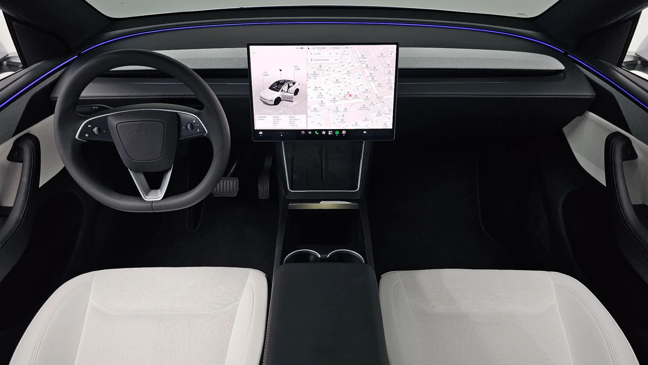 Tesla Y AWD 2026 4/5