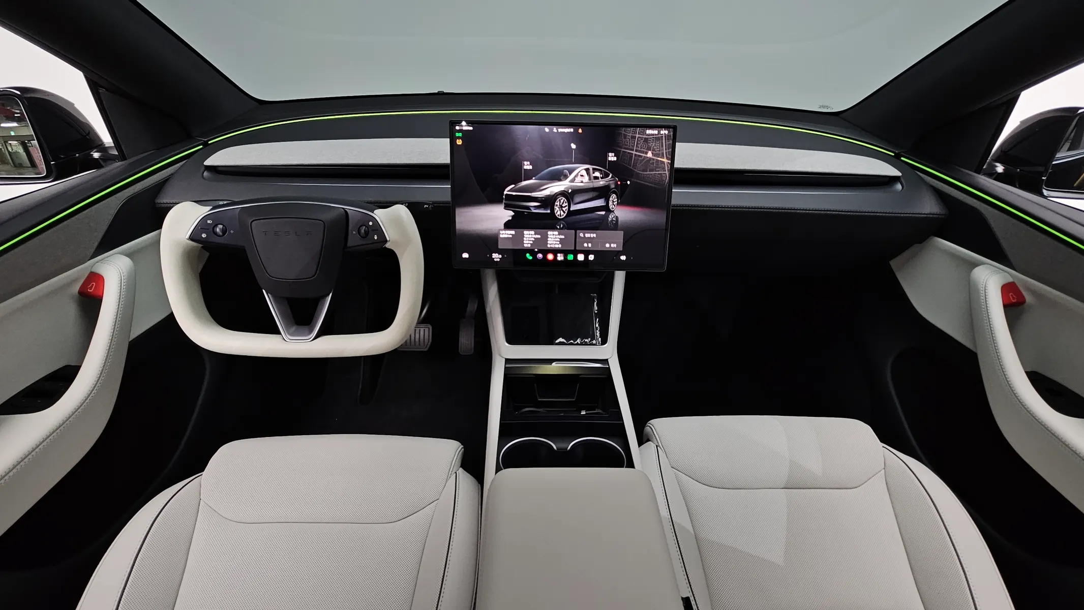 Tesla Y L AWD 2026 4/5