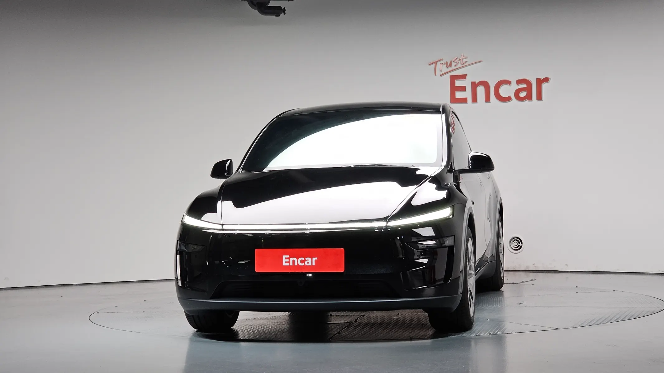 Tesla Y L AWD 2026 2/5