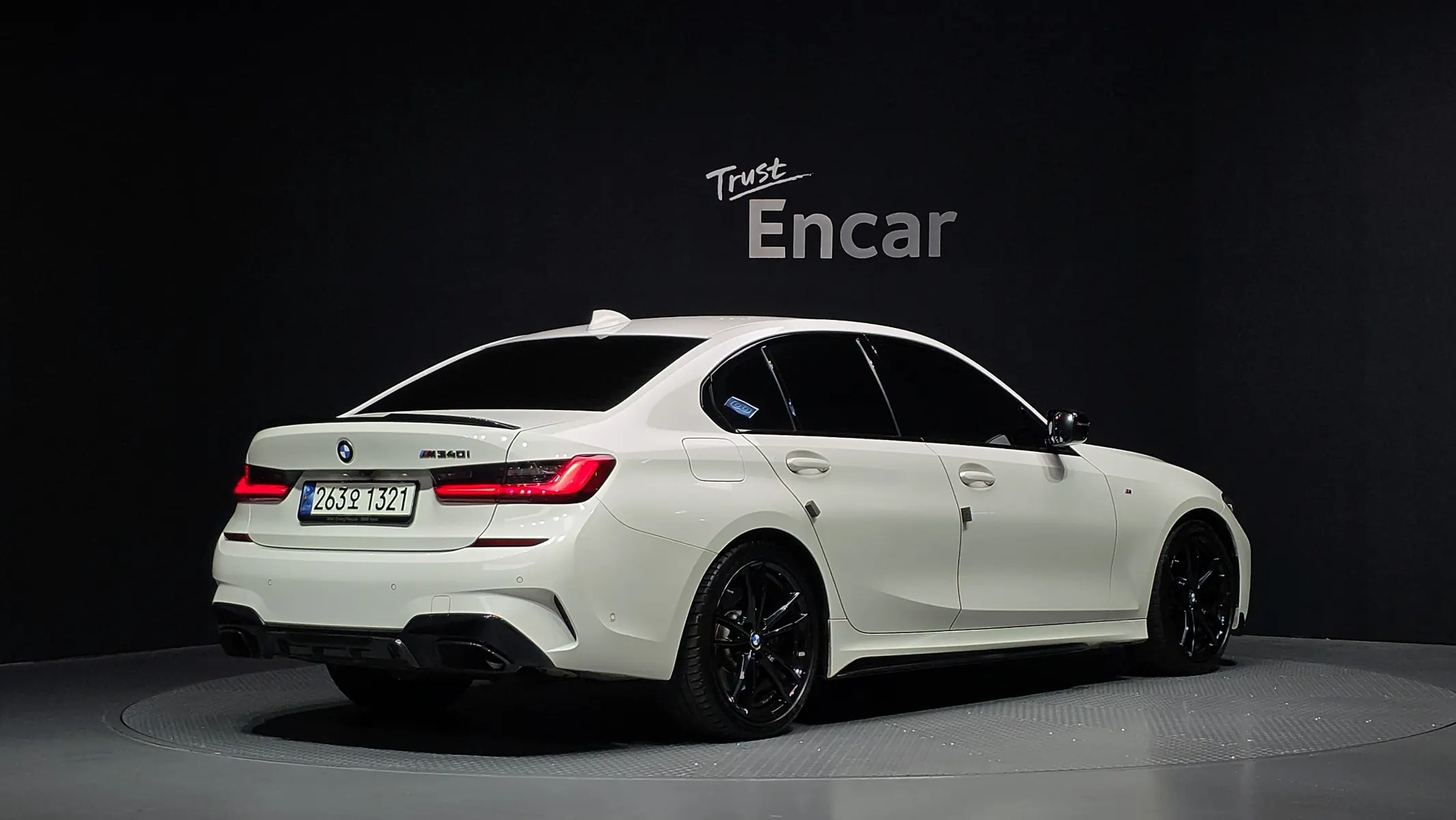 BMW 3 Series (G20) M340i 2020 2/33
