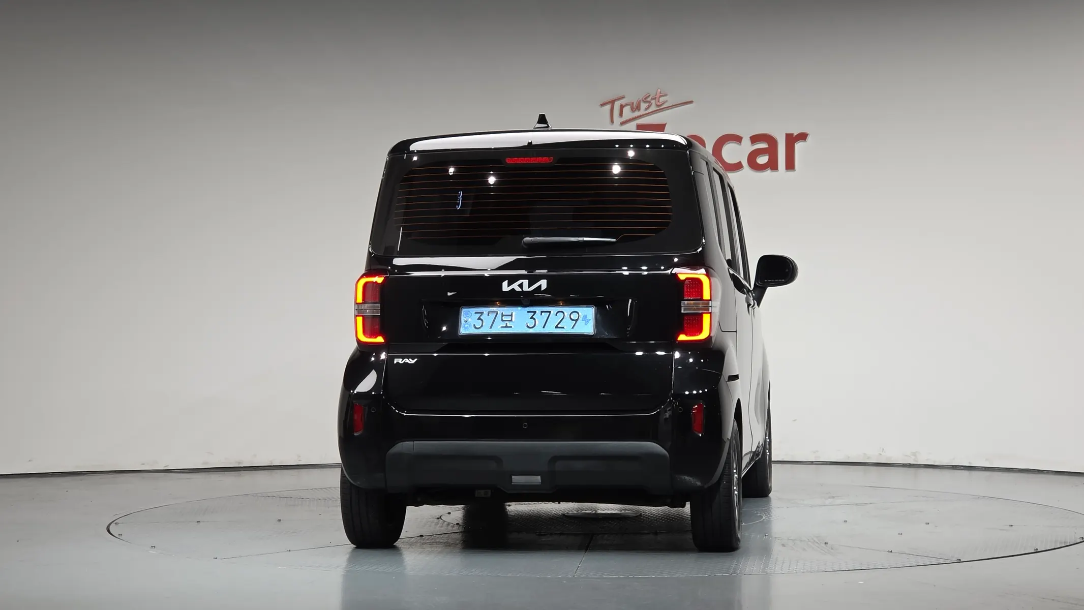 Kia EV 2025 3/5