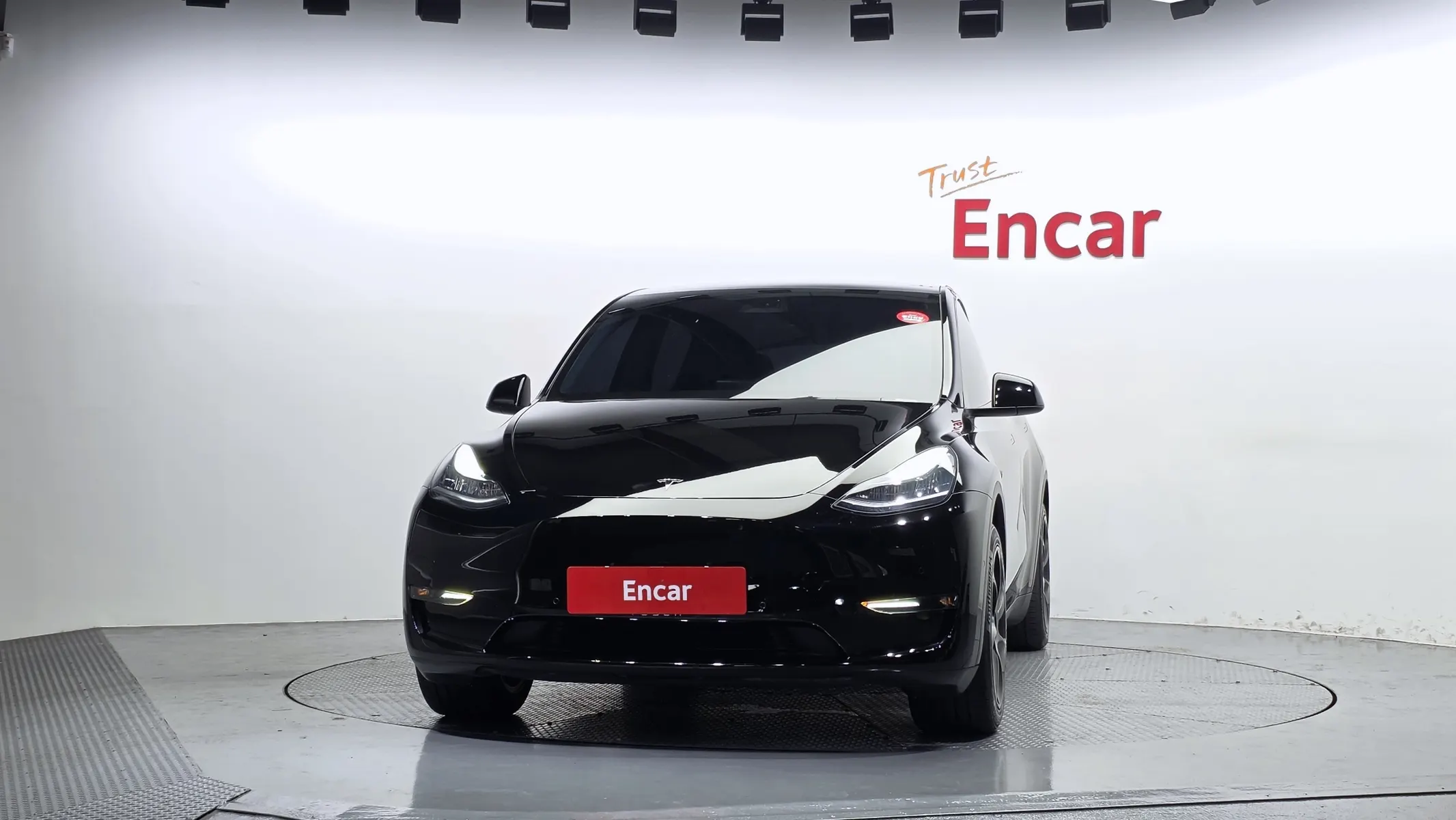 Tesla Y RWD 2021 2/5