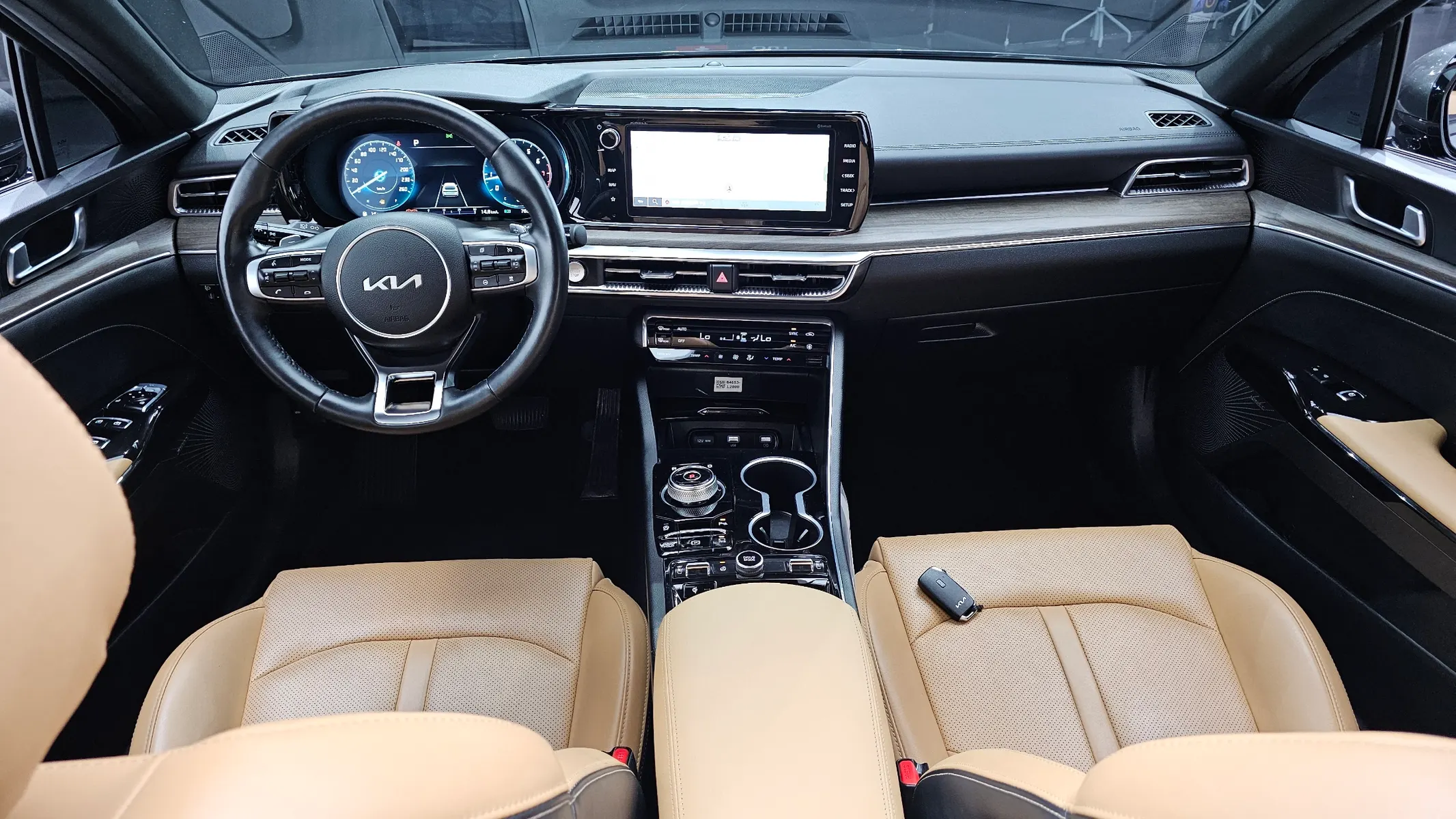 Kia K5 3 2.0 2021 4/5