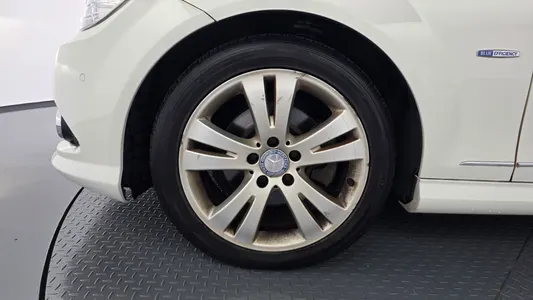 Mercedes-Benz C-Class W204 C200 CGI 2010 5