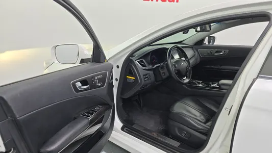 Kia K9 3.3 GDI 2013 10