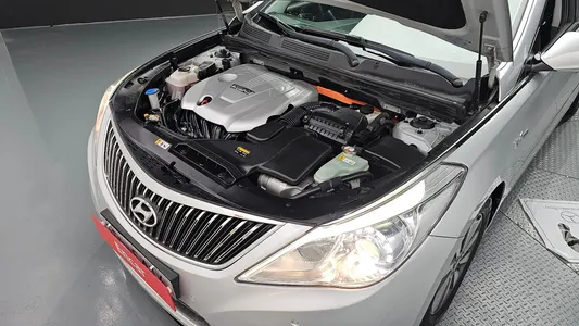 Hyundai HG 2014 6