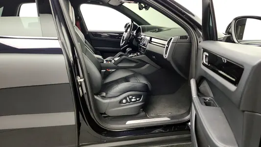 Porsche (PO536) 3.0 2019 11