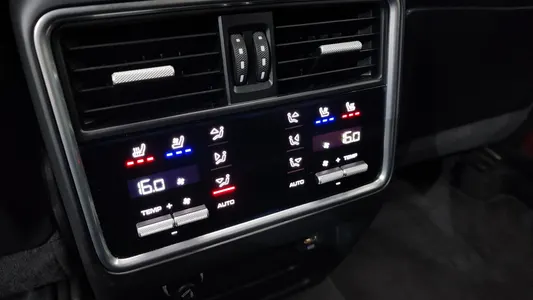 Porsche (PO536) 3.0 2019 19