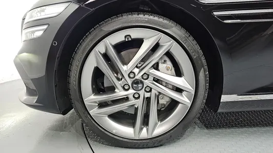 Genesis G80 (RG3) 2.5 AWD 2024 5