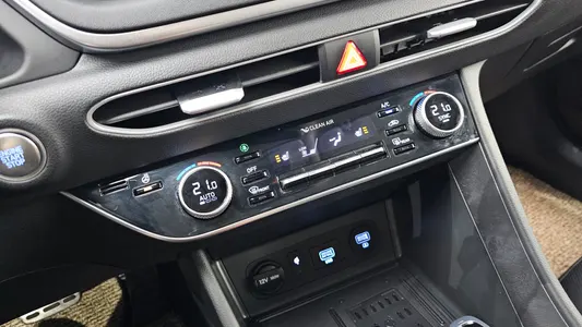 Hyundai (DN8) 2.0 2021 17